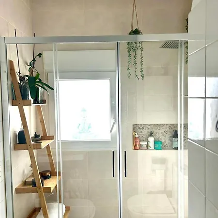Lovely Double Bedroom For Women Only In Marbella Center Quarto em Acomodações Particulares Marbella